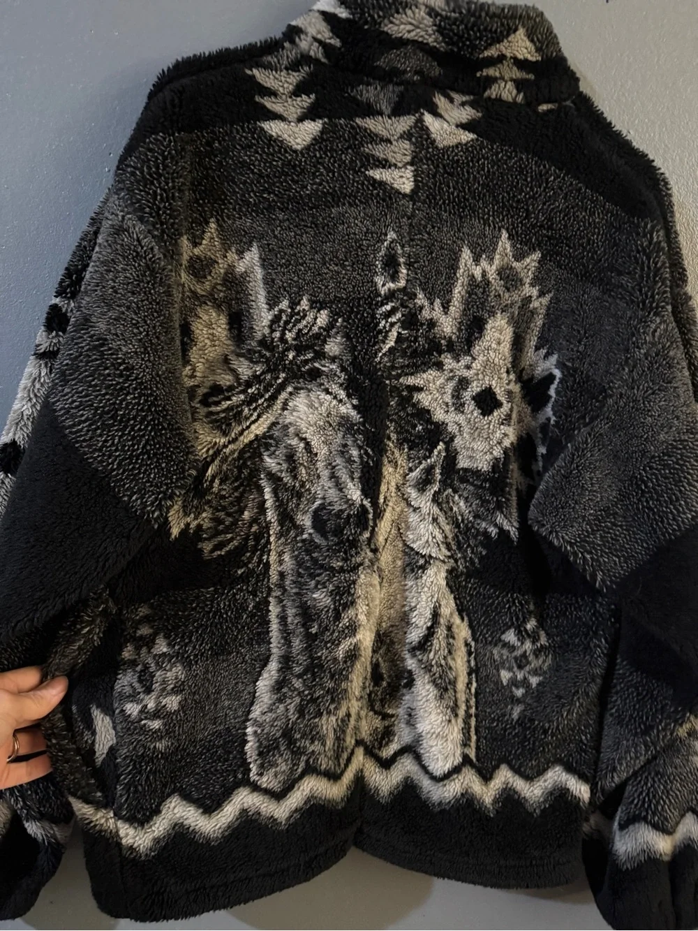 vintage 1990s black and grey sherpa fleece jacket